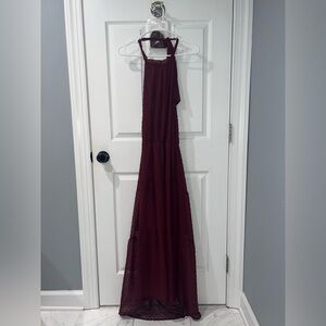 Elegant Burgundy Maxi Dress